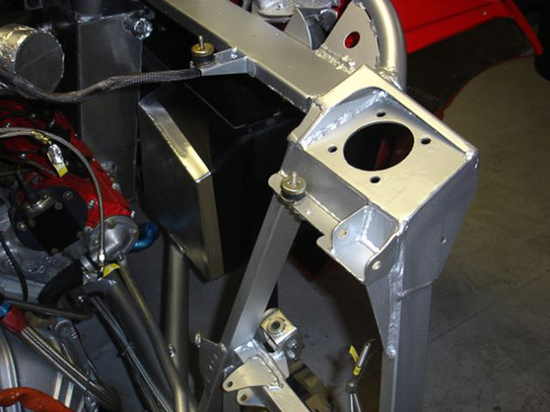 Illustration for article titled Ferrari F40 LM: Supercar Teardown